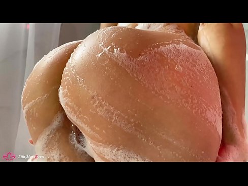❤️ 布鲁内特在淋浴时用振动器自慰阴部达到强烈的高潮 ❌ Porn video️❤